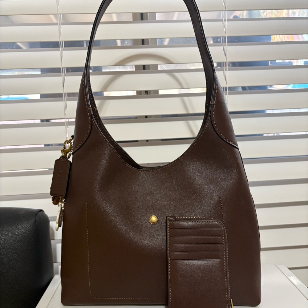 Coach Brooklyn Shoulder Bag 28 Set in Maple - Picture 6 of 15